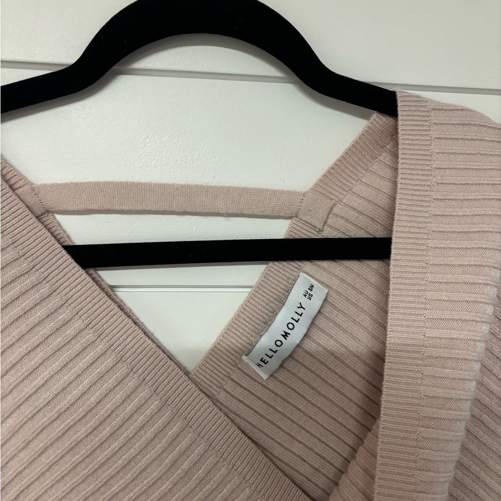 Beige V-Neck Ribbed Sweater - Picture 3 of 3
